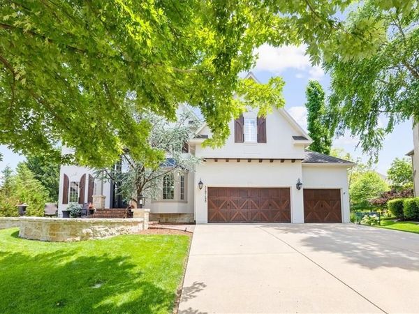 14748 Maple Street, Overland Park, KS 66223