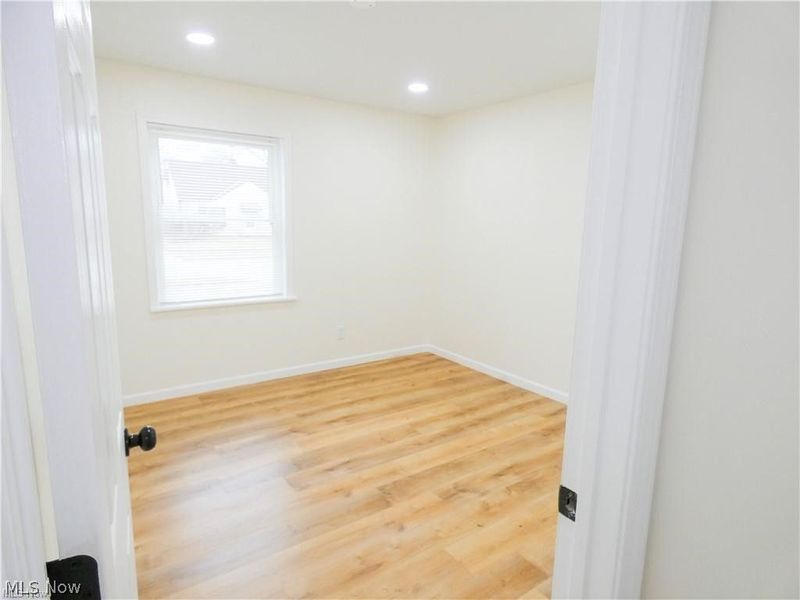 380 E 232nd Street, Euclid, OH 44123 Photo 13