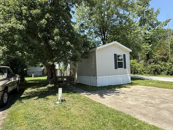3 Franklin Lane , Carbondale, IL 62901
