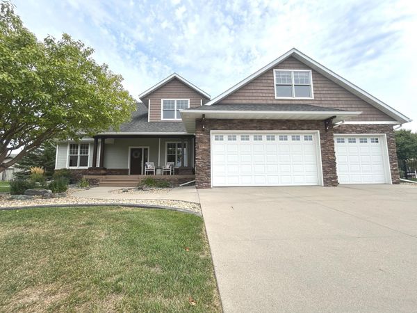 4180 58th Street S, Fargo, ND 58104