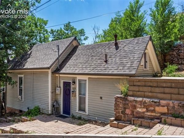 909 Osage Avenue, Manitou Springs, CO 80829