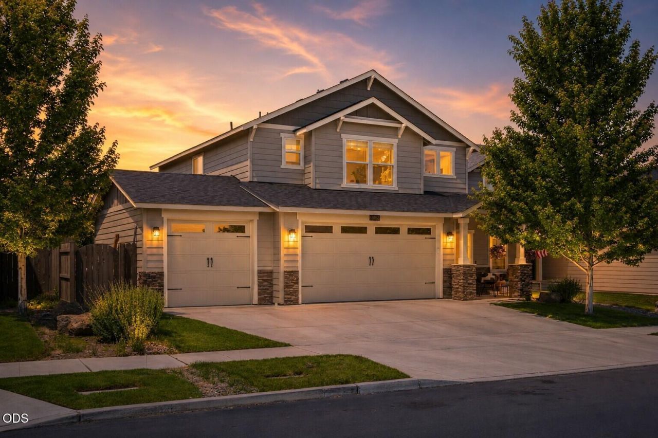 60865 SE Sweet Pea Drive, Bend, OR 97702 Main Photo
