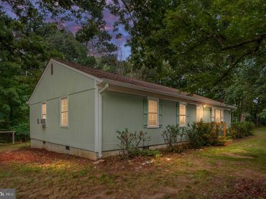 1564 BETHANY CHURCH ROAD , BUMPASS, VA 23024