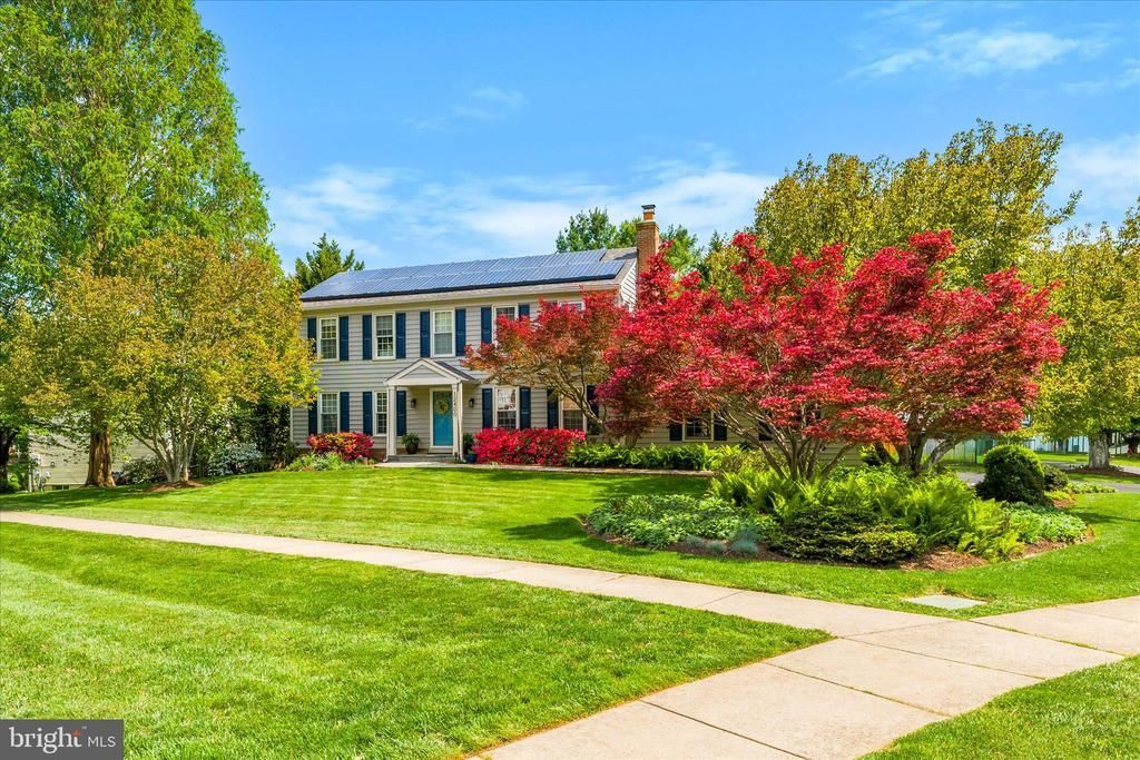 12400 TRIPLE CROWN ROAD , GAITHERSBURG, MD 20878