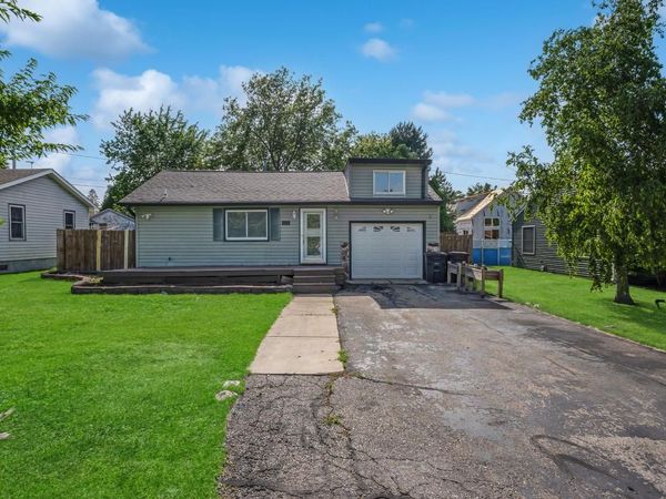 6114 245th AVENUE, Salem, WI 53168