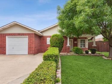4043 Gray Oak Place, Dallas, TX 75212