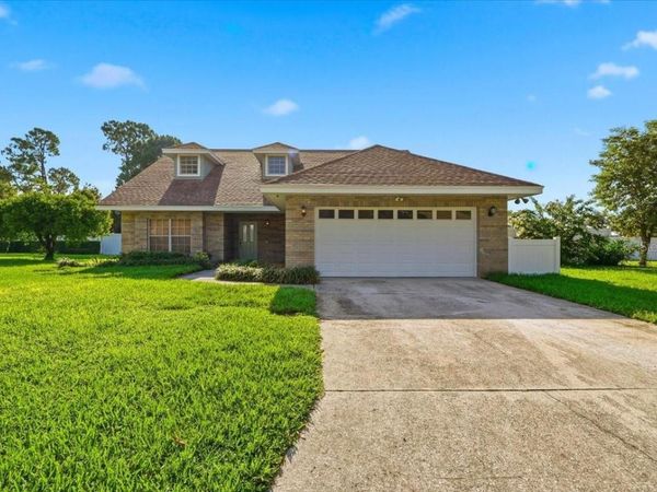 814 CARLTON COURT , WINTER HAVEN, FL 33884
