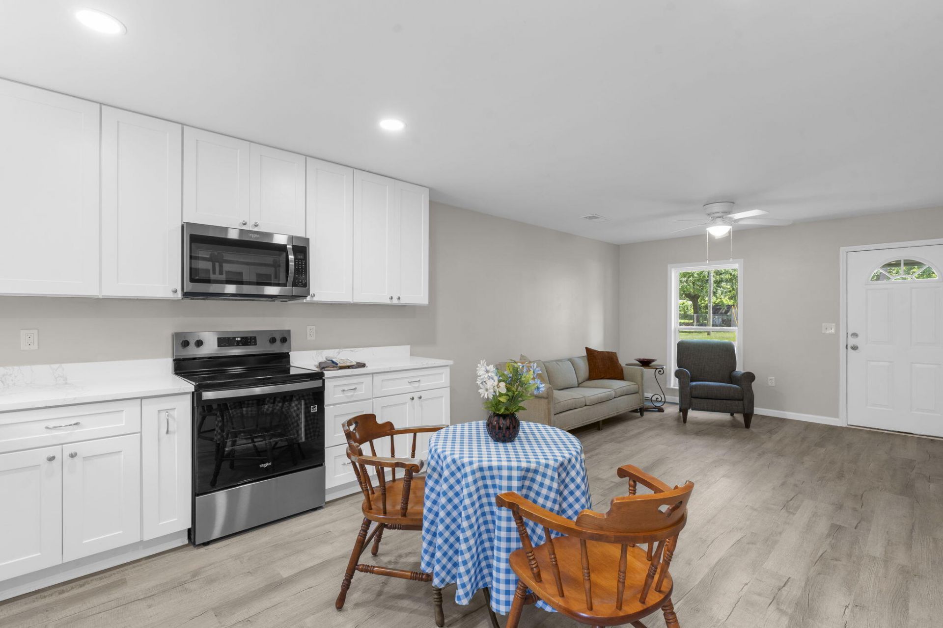 126 Hope Drive Photo 13