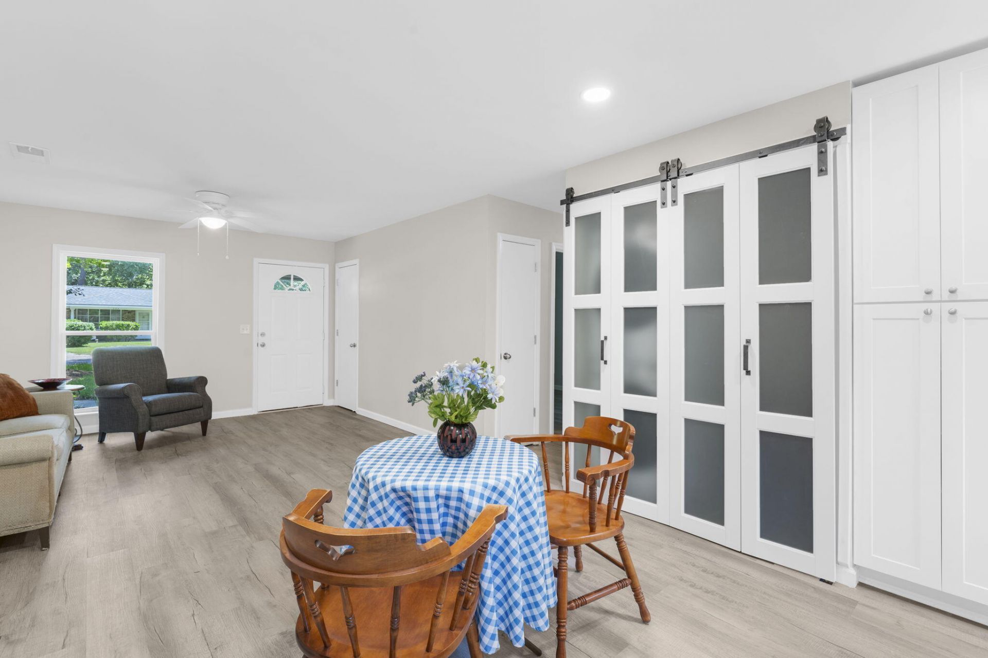 126 Hope Drive Photo 14