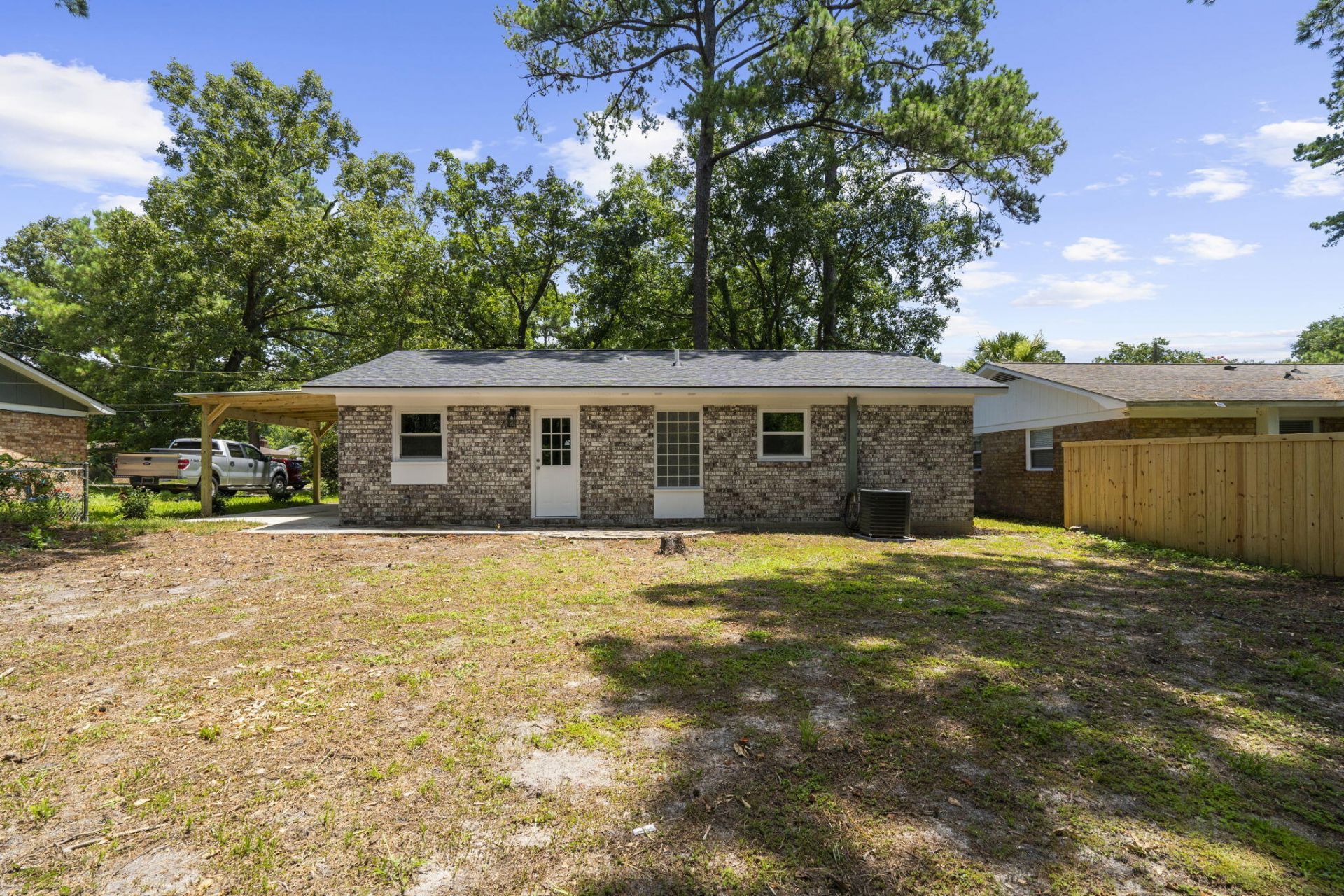 126 Hope Drive Photo 33