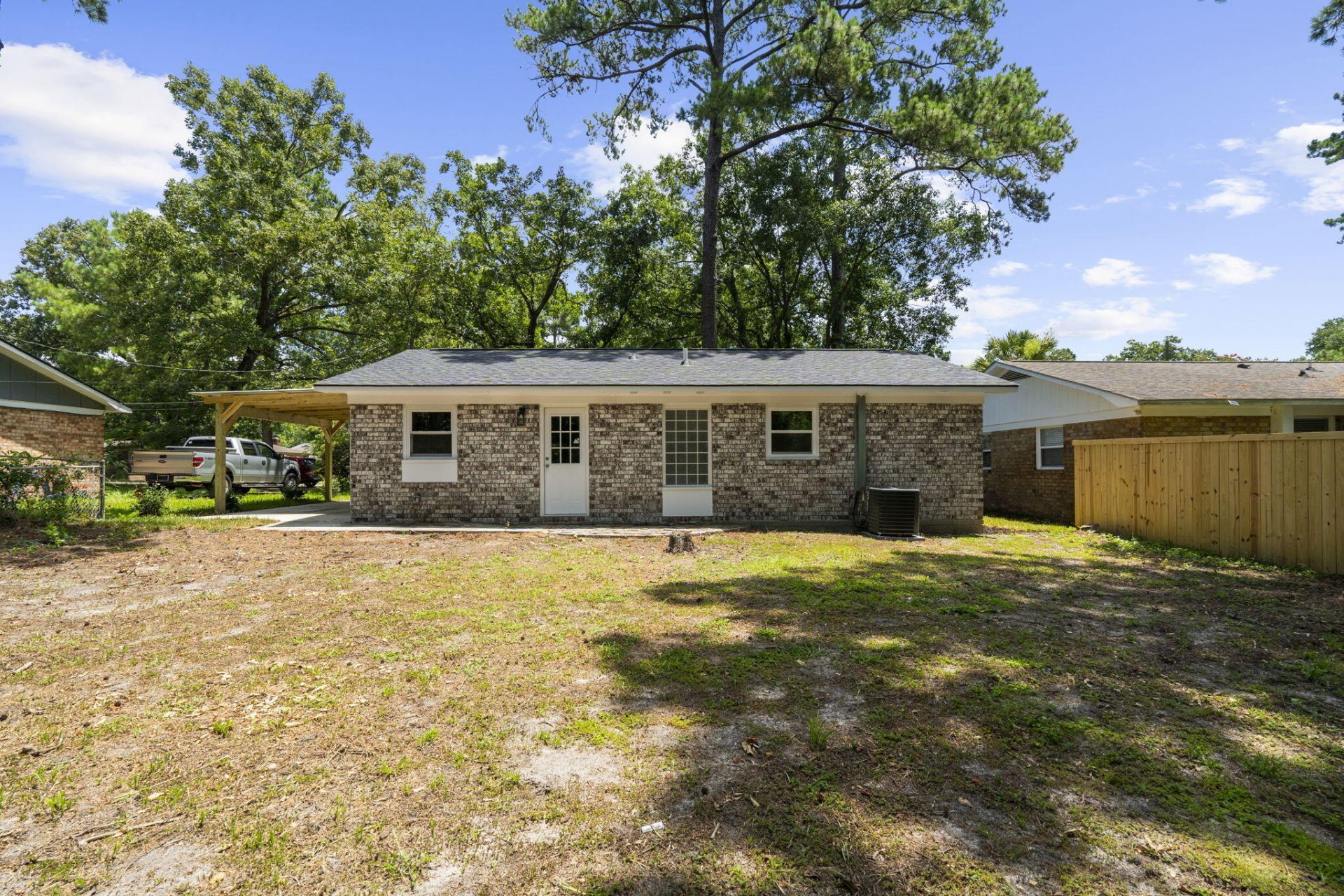 126 Hope Drive Photo 5