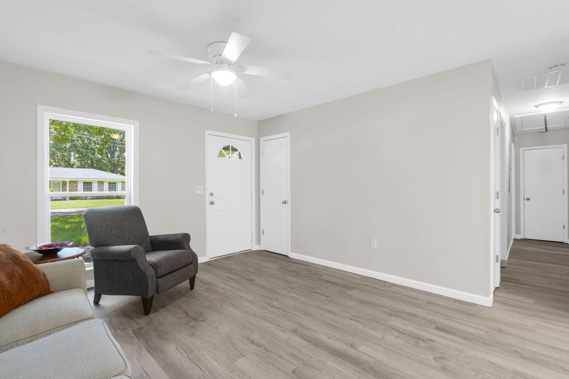 126 Hope Drive Photo 9