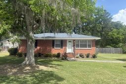 201 Clarine Drive photo 4