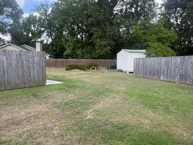 201 Clarine Drive Photo 5