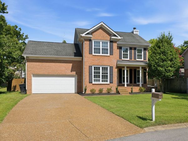 632 Independence Dr E, Franklin, TN 37067