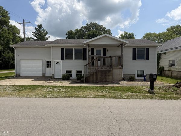 423 N Sycamore Street, Ladoga, IN 47954