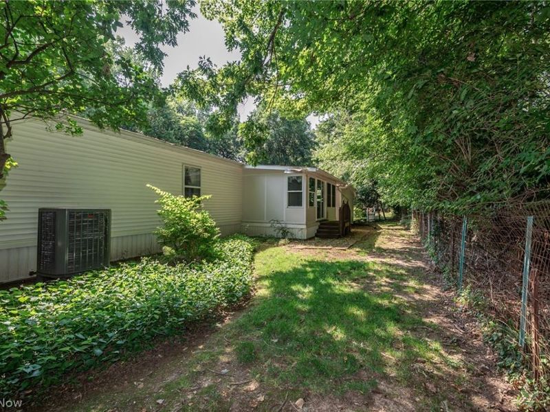 12 Jessica Lane, Olmsted Township, OH 44138 Photo 7