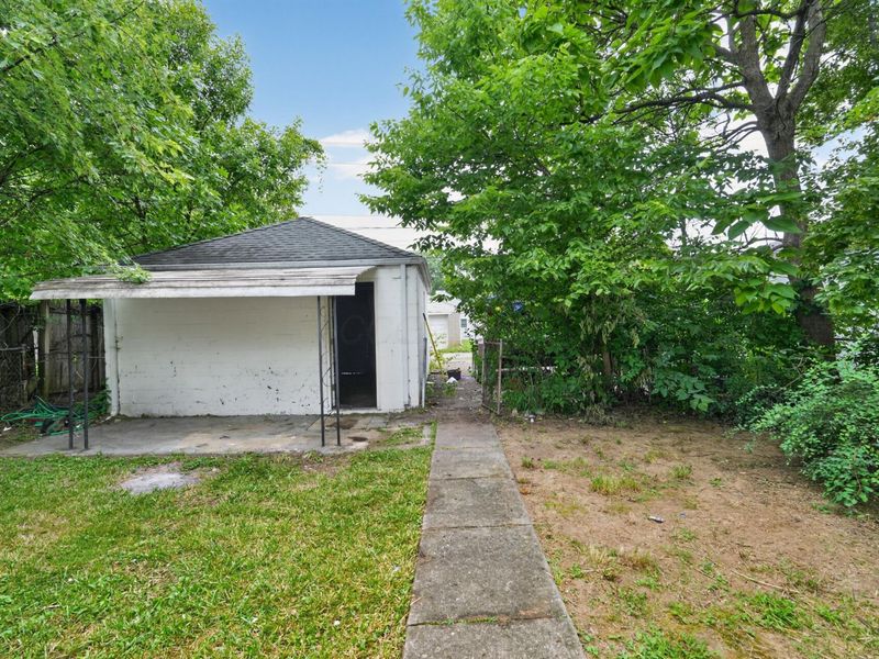 2945 Azelda Street , Columbus, OH 43224 Photo 6