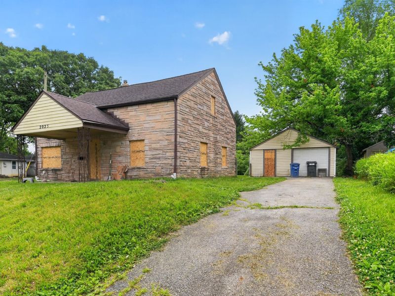 2025 Aberdeen Avenue, Columbus, OH 43211 Photo 2