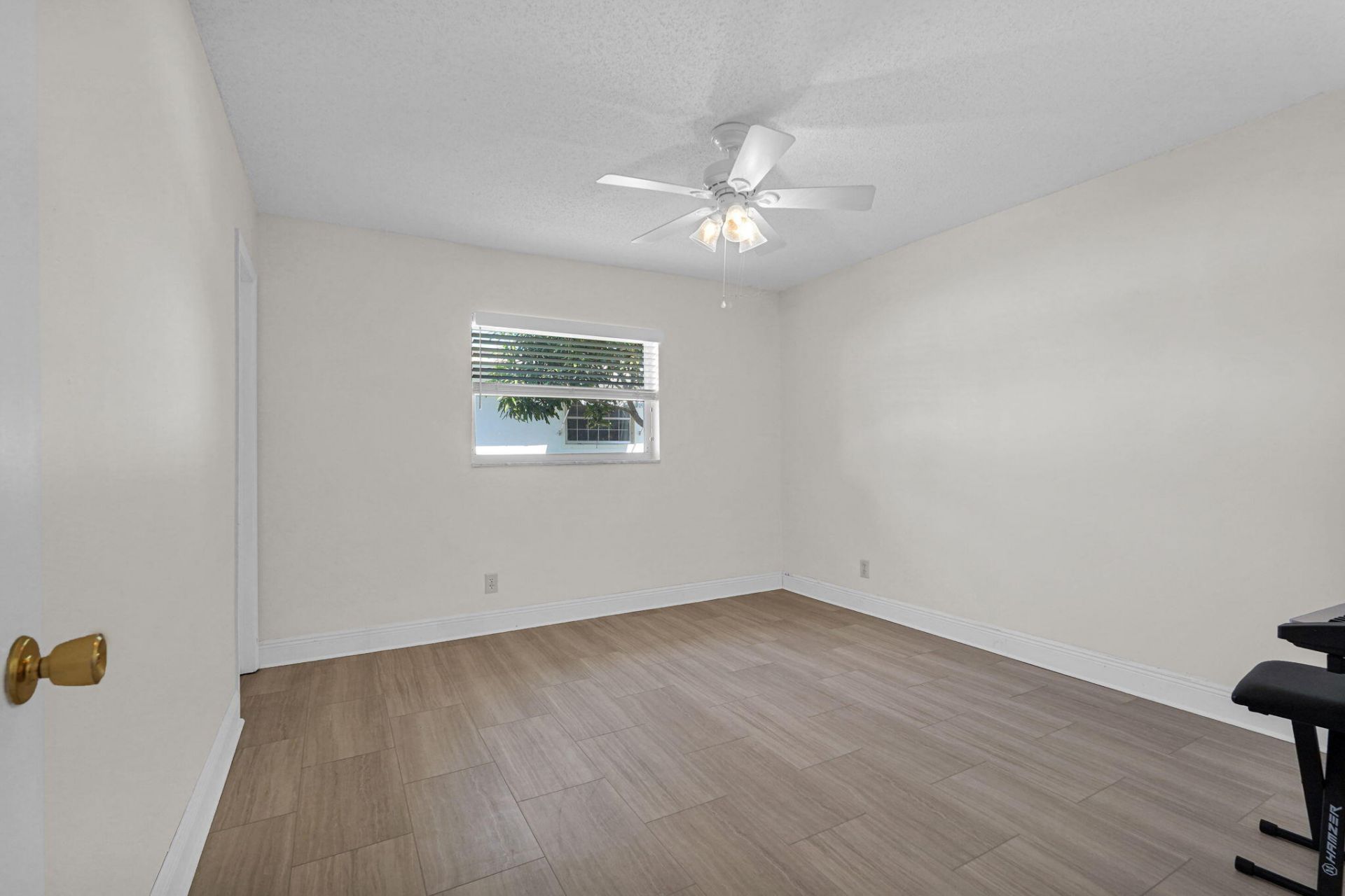 1050 NW 73rd Terrace, Margate, FL 33063 Photo