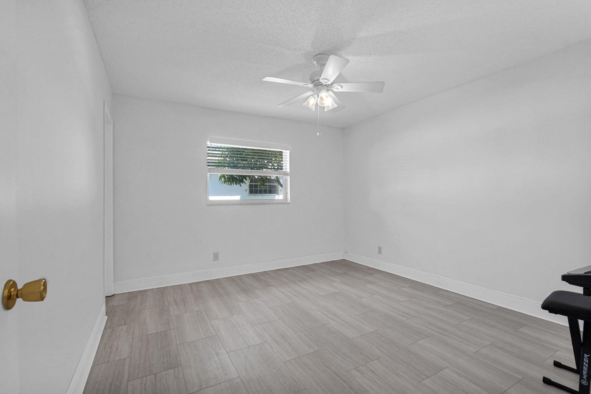 1050 NW 73rd Terrace, Margate, FL 33063 Photo