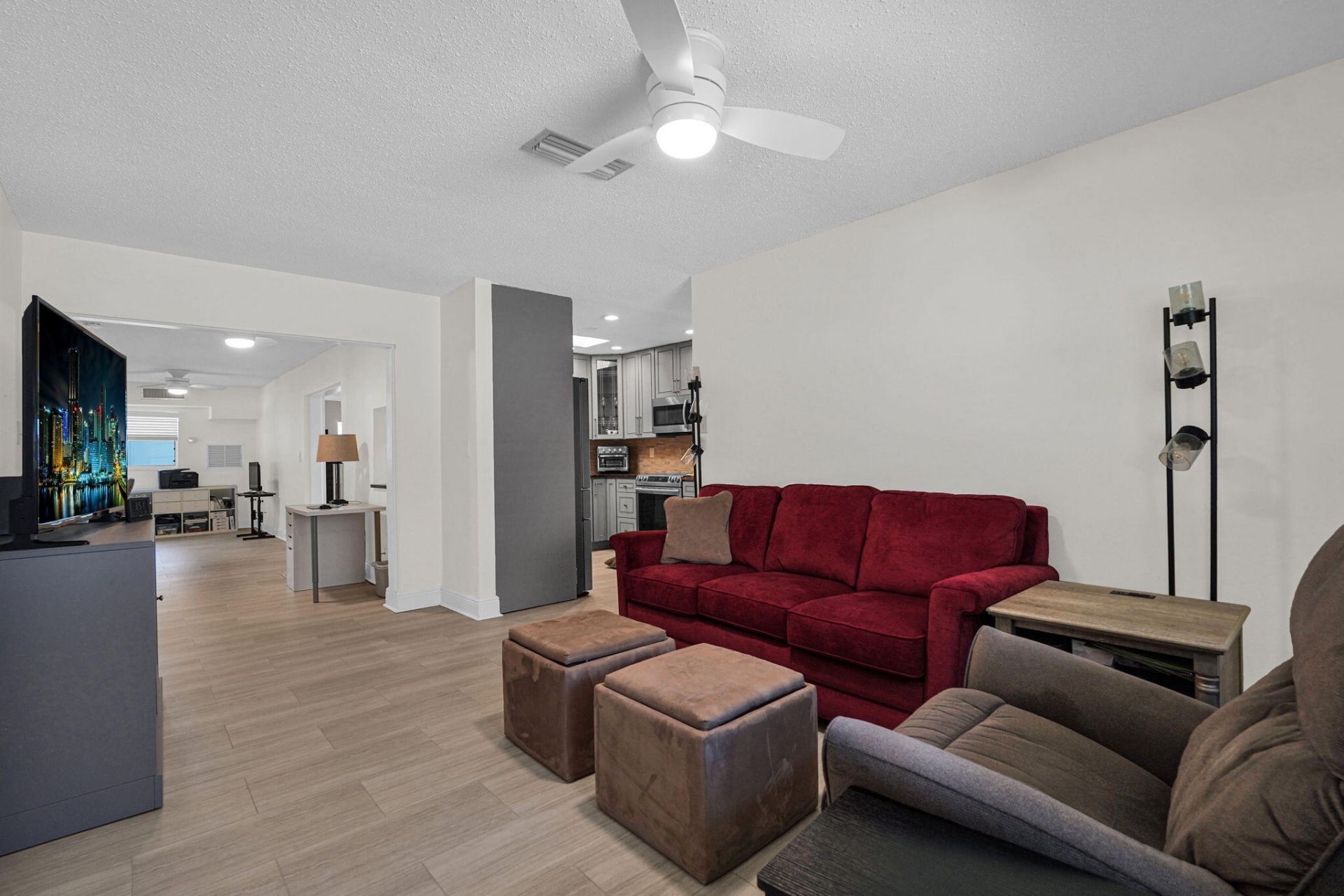 1050 NW 73rd Terrace, Margate, FL 33063 Photo