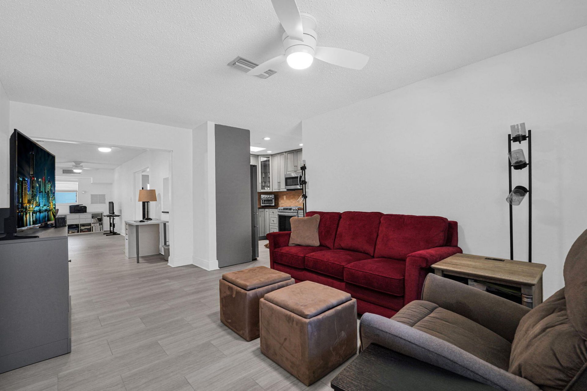 1050 NW 73rd Terrace, Margate, FL 33063 Photo