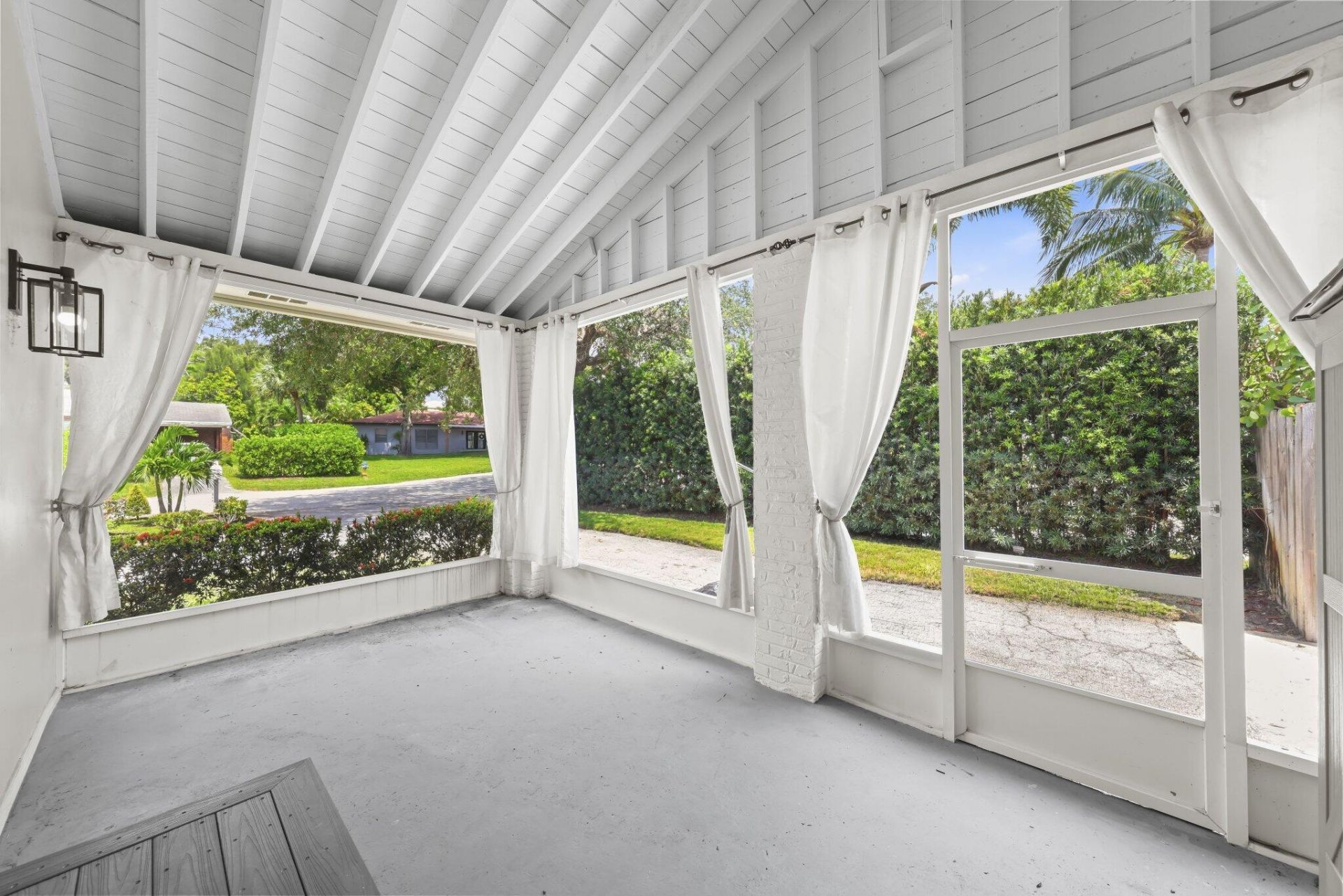 2205 W Pineridge Court, Delray Beach, FL 33444 Photo