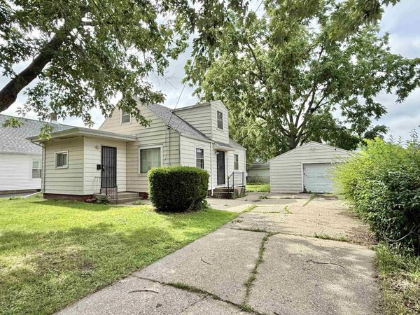 922 Farwell Street, Beloit, WI 53511
