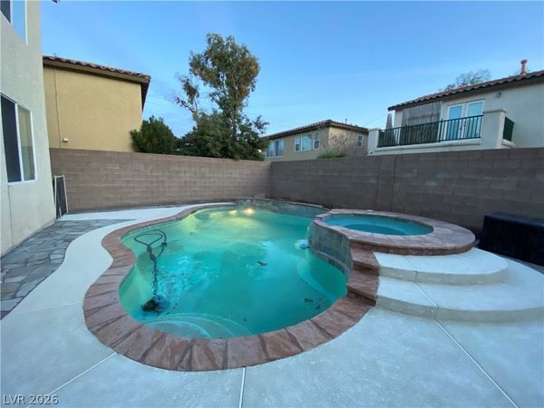9337 Outer Banks Avenue , Las Vegas, NV 89149