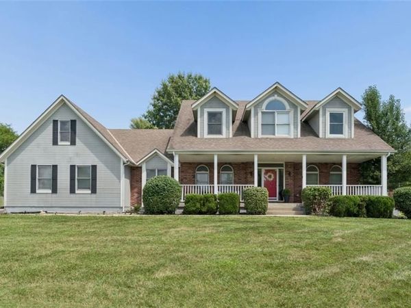 1005 WESLEY Avenue, Raymore, MO 64083