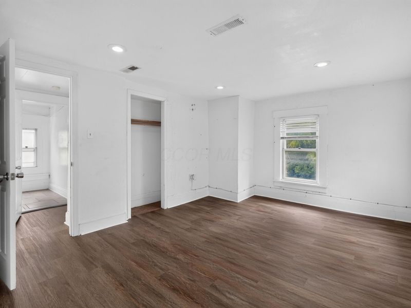 2614 Berrell Avenue , Columbus, OH 43211 Photo 12