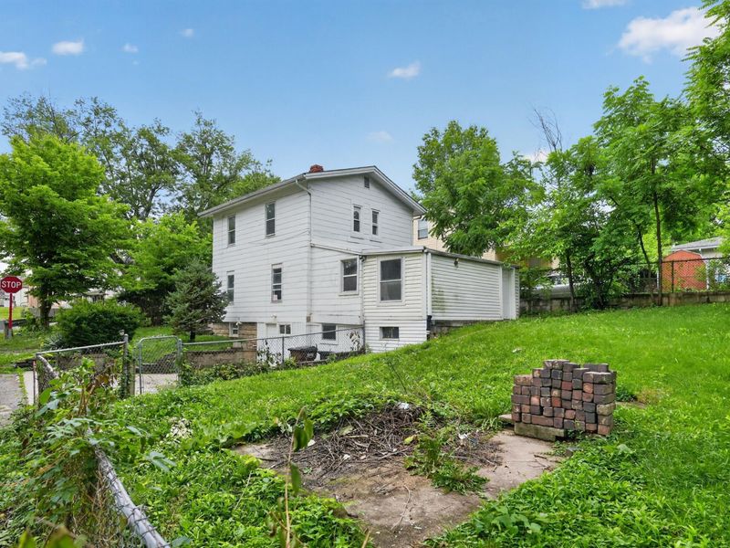 2614 Berrell Avenue , Columbus, OH 43211 Photo 21