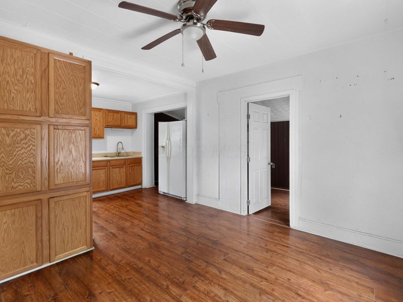2614 Berrell Avenue , Columbus, OH 43211 Photo 8