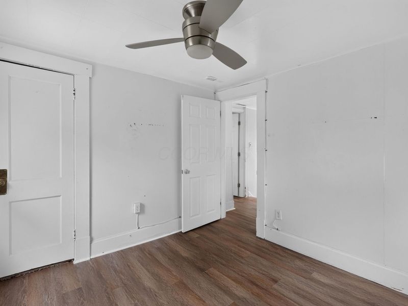 2614 Berrell Avenue , Columbus, OH 43211 Photo 9