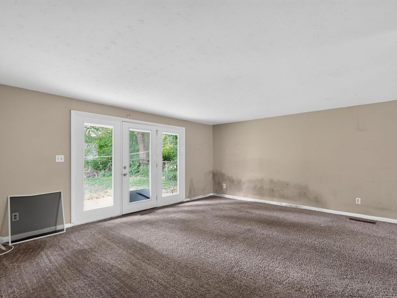 5831 Varadero Drive , Westerville, OH 43081 Photo 3
