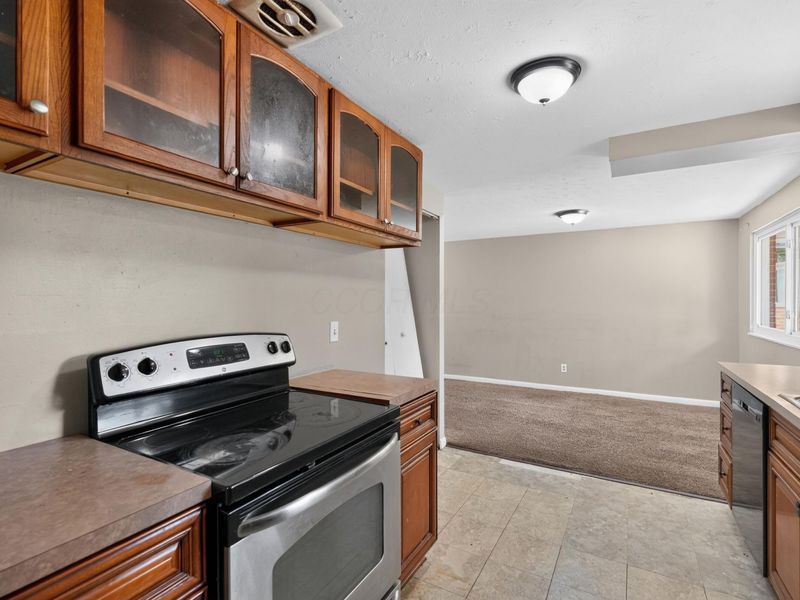 5831 Varadero Drive , Westerville, OH 43081 Photo 4