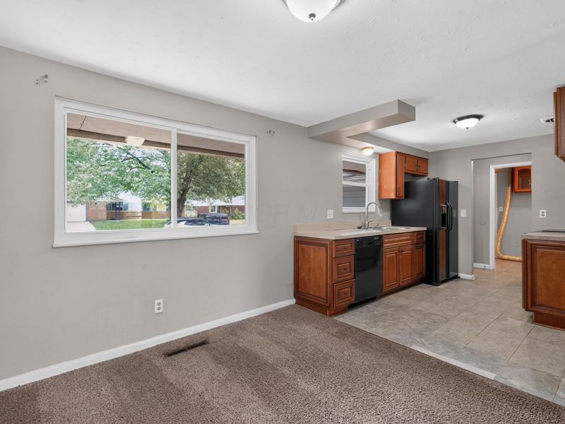 5831 Varadero Drive , Westerville, OH 43081 Photo 6
