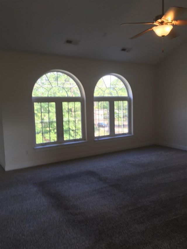 168 Villa Grande St.  Photo 4