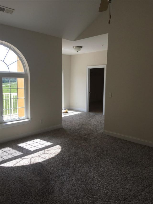 168 Villa Grande St.  Photo 6