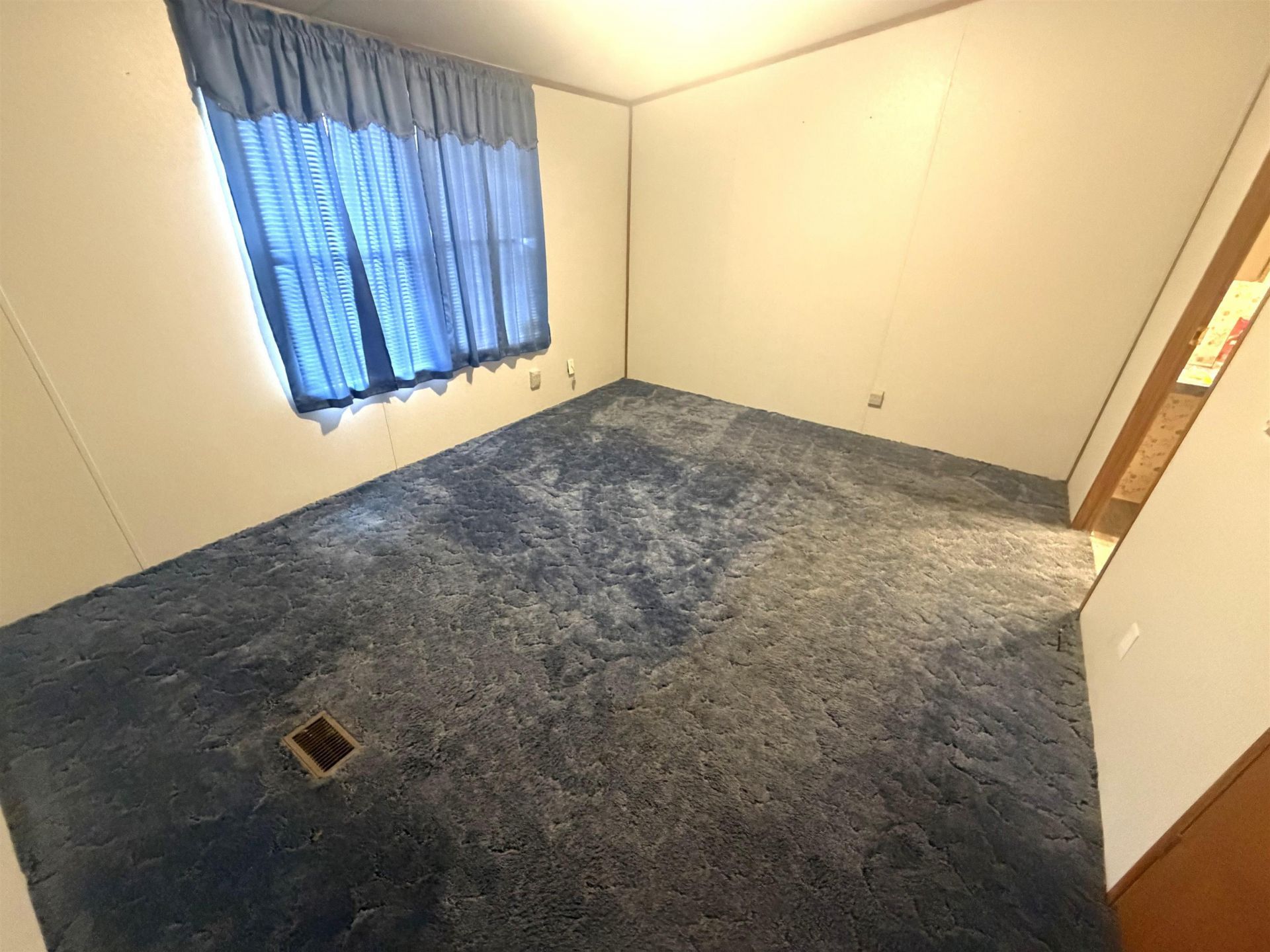 2109 N Church St.  Photo 17
