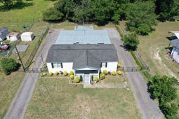 2109 N Church St.  photo 4