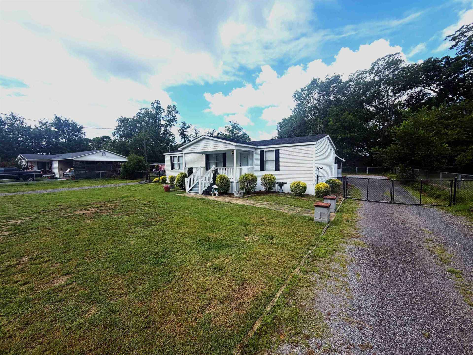 2109 N Church St.  Photo 29