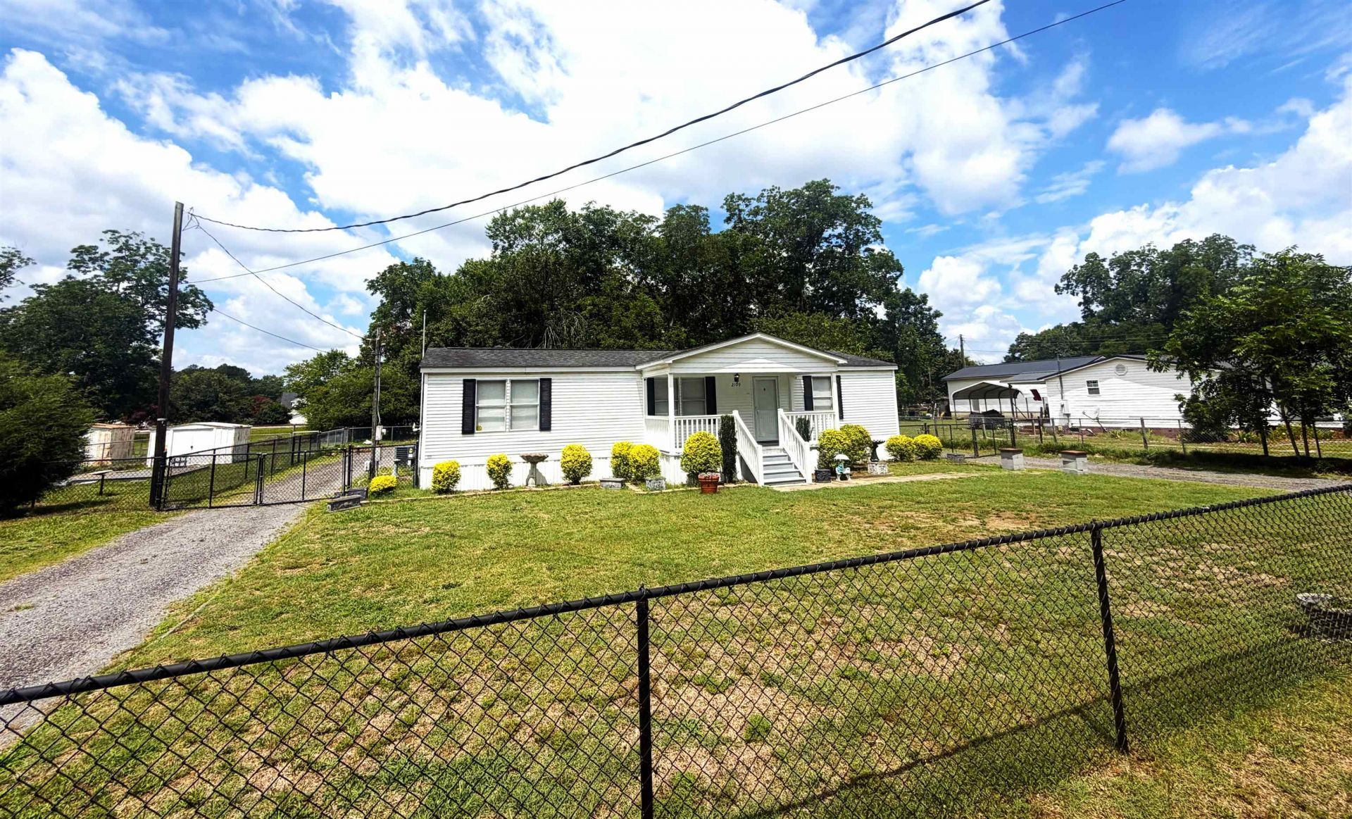 2109 N Church St.  Photo 33
