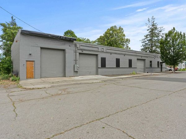 630 W Shannon Ave, Spokane, WA 99205