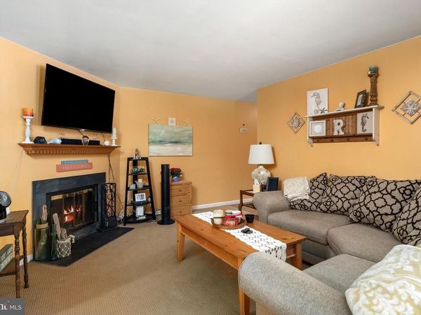 413 WOOD MILL DR, EAST WINDSOR, NJ 08512