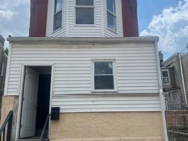 2106 S SHIELDS STREET, PHILADELPHIA, PA 19142