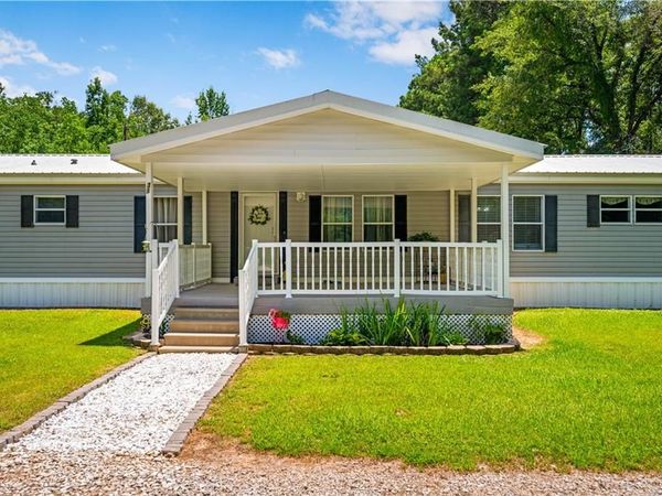 31 H STRANGE Road, Lecompte, LA 71346