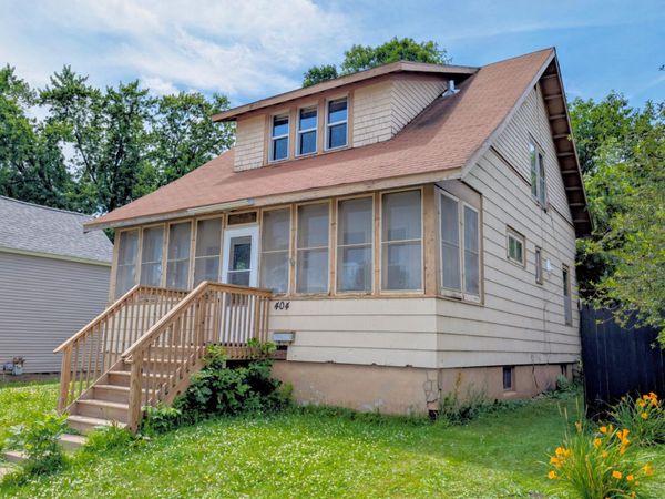 404 4th Street SW, Montgomery, MN 56069