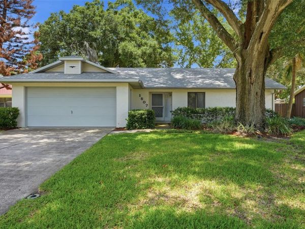 1507 BLACKBERRY COURT , EUSTIS, FL 32726